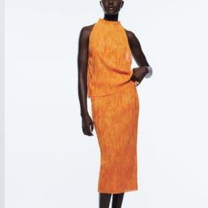 Zara jacquard pleated two piece orange set, Top Size S, Skirt size L
